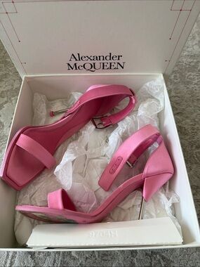 Alexander McQueen Pink Satin Open-Toe Stiletto Sandals Size 39